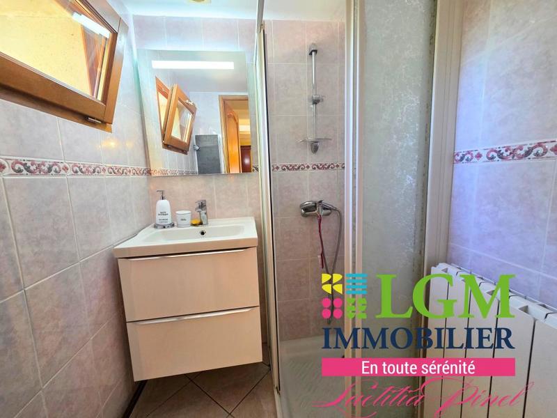 Maison - 200 m² - 7 pièces