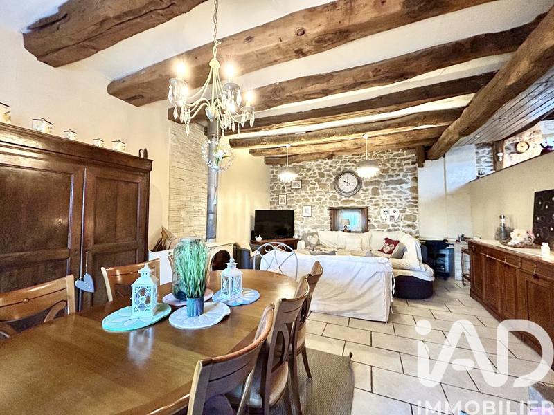 Maison - 143 m² - 5 pièces