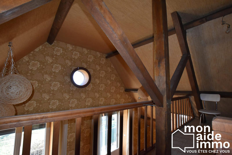 Maison traditionnelle - 240 m² - 9 pièces