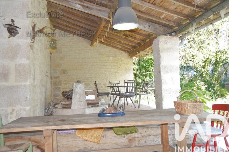 Maison - 287 m² - 10 pièces