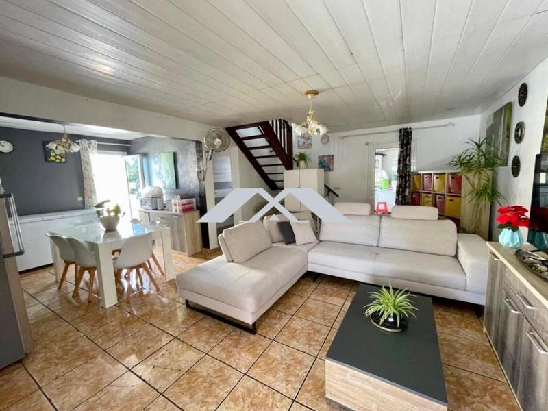 Maison - 82 m² - 5 pièces