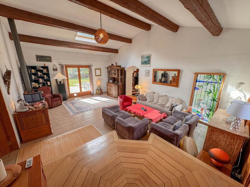 Maison - 195 m² - 8 pièces