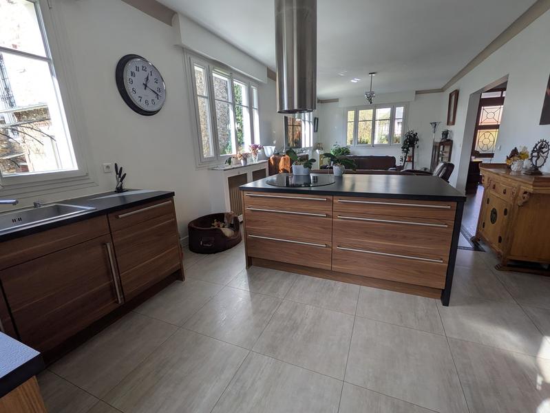 Maison - 188 m² - 7 pièces