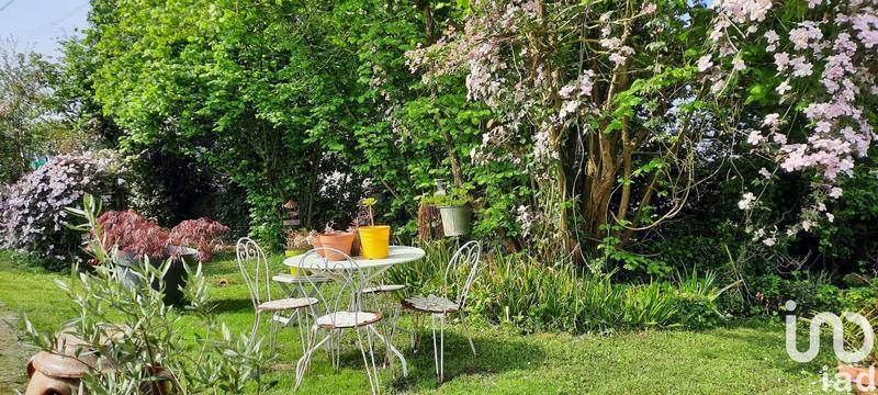 Maison - 230 m² - 9 pièces