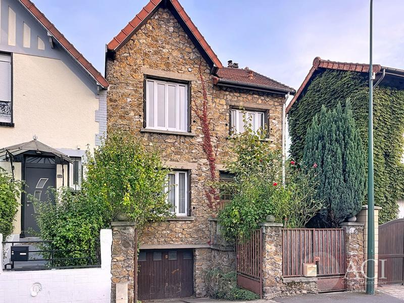 Maison - 82 m² - 5 pièces