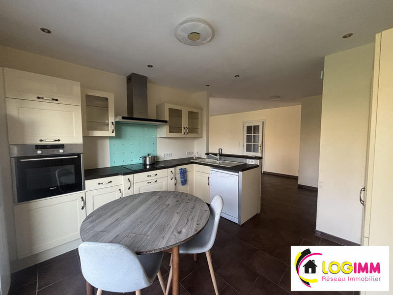 Maison - 93 m² - 4 pièces