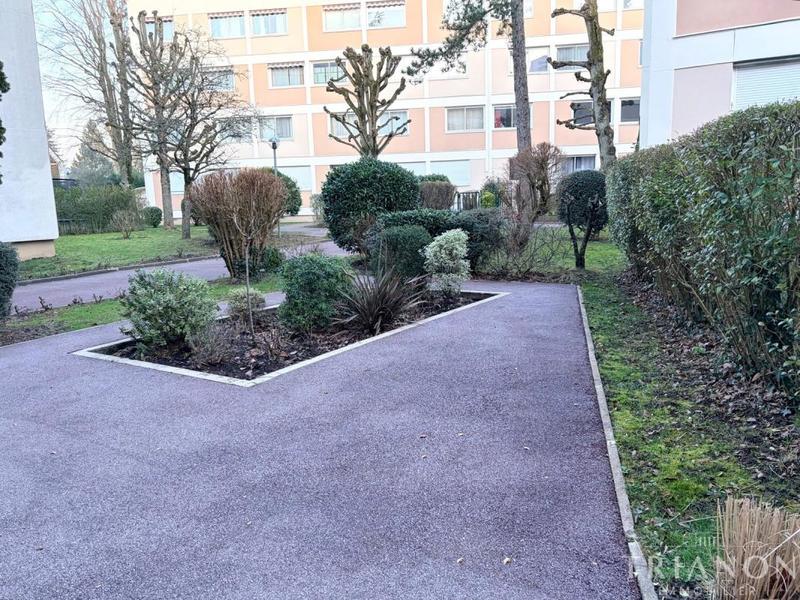 Appartement - 105 m² - 5 pièces