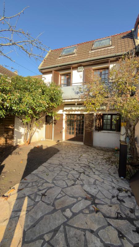 Maison - 105 m² - 5 pièces