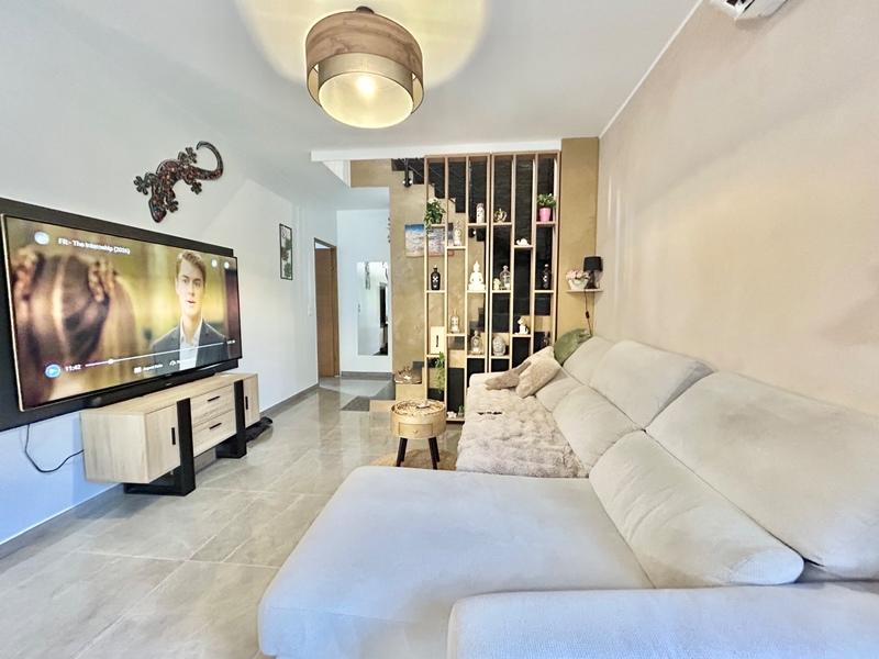 Maison - 107 m² - 5 pièces