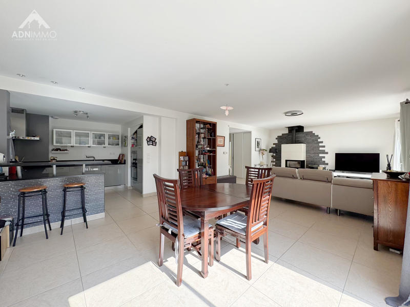 Maison - 125 m² - 5 pièces