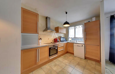 Maison - 103 m² - 5 pièces