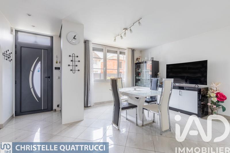 Maison - 85 m² - 5 pièces