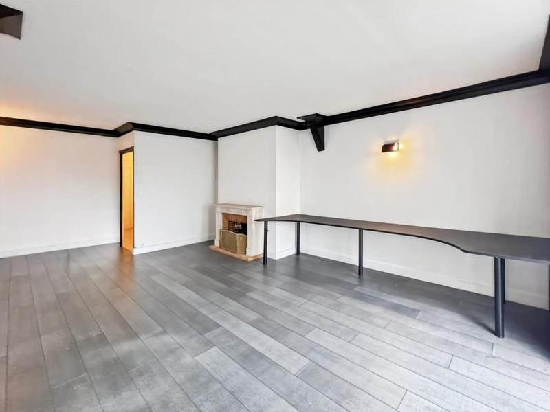 Demeure - 309 m² - 10 pièces