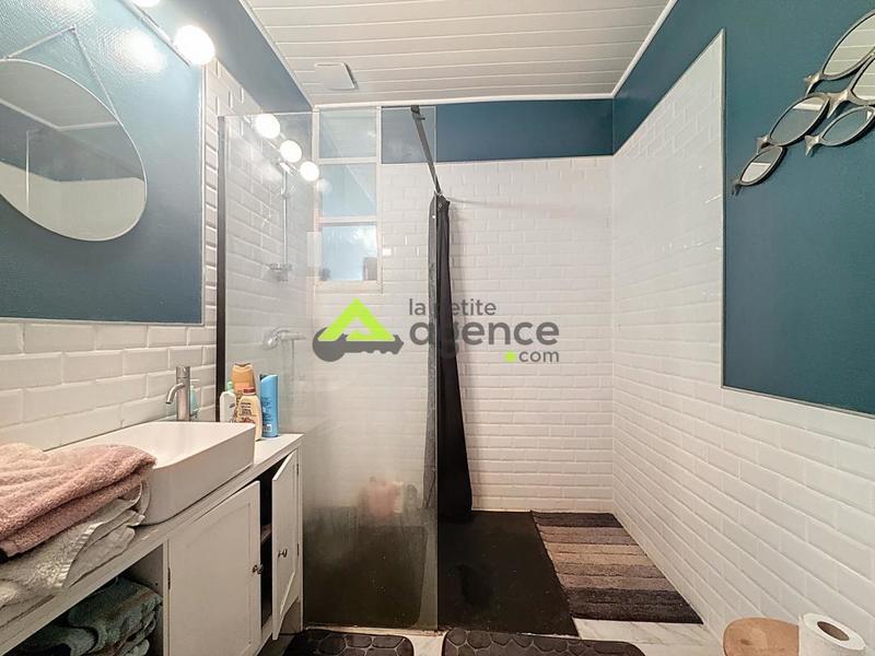 Propriété - 230 m² - 7 pièces