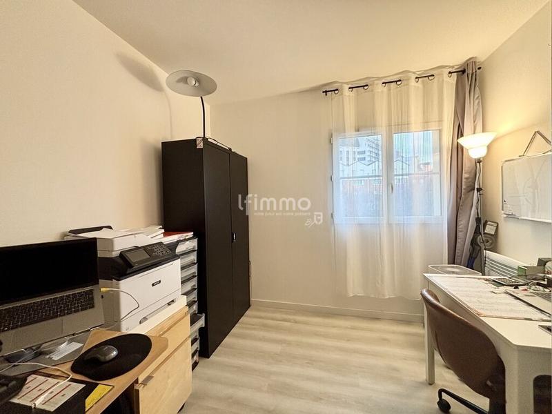 Appartement - 77 m² - 4 pièces