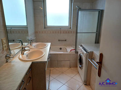 Appartement - 125 m² - 5 pièces