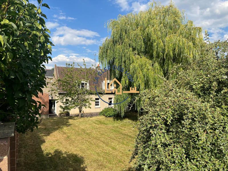 Maison - 212 m² - 5 pièces