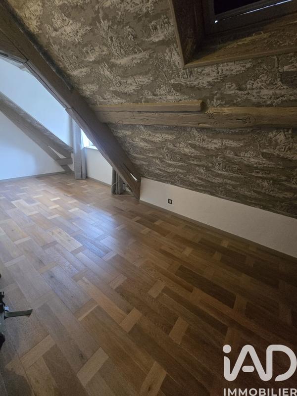 Maison - 358 m² - 10 pièces