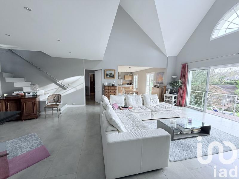 Maison de maîtres - 225 m² - 9 pièces