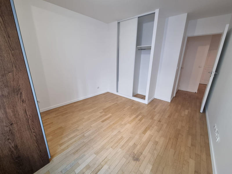 Appartement - 95 m² - 4 pièces