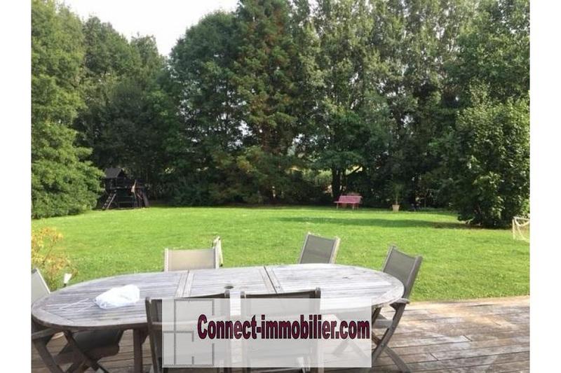 Maison - 310 m² - 8 pièces