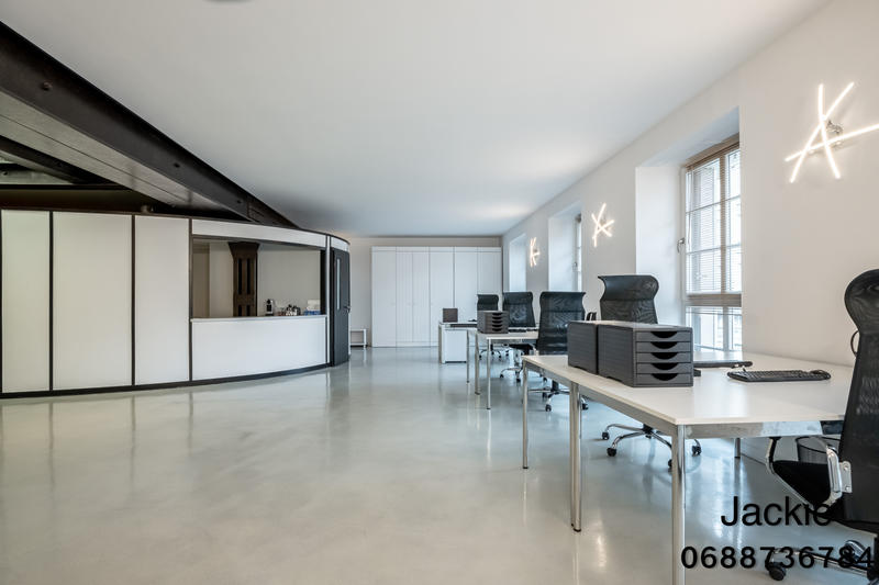 Appartement - 160 m² - 4 pièces