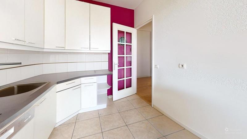 Appartement - 82 m² - 3 pièces