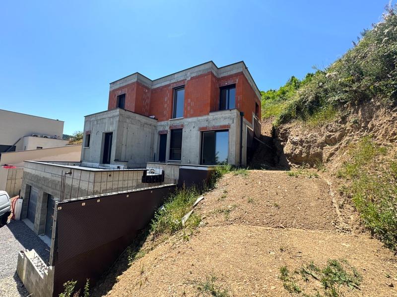 Maison - 125 m² - 6 pièces