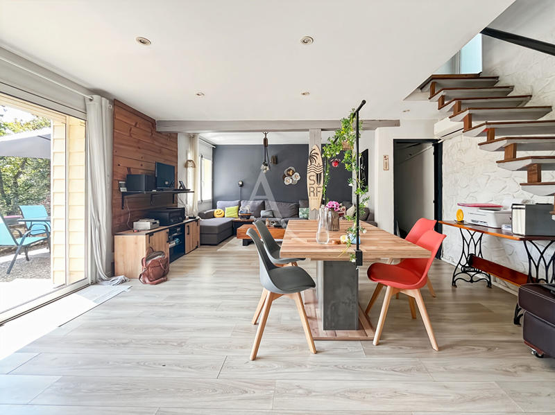 Maison - 103 m² - 4 pièces