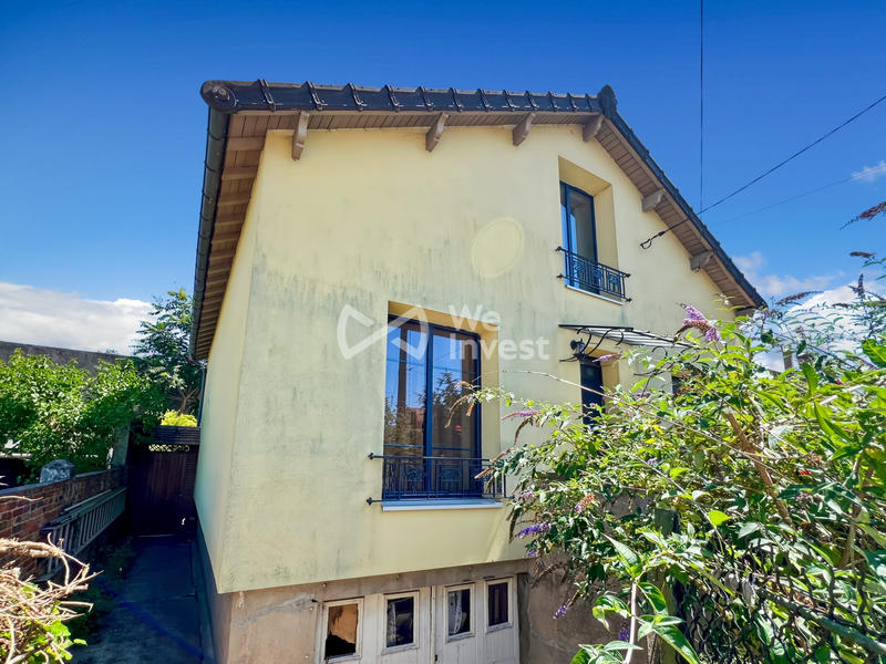 Maison - 93 m² - 5 pièces