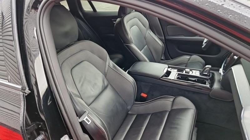 Volvo V60 T6 Awd Recharge 253 Ch + 87 Geartronic 8 R-Design