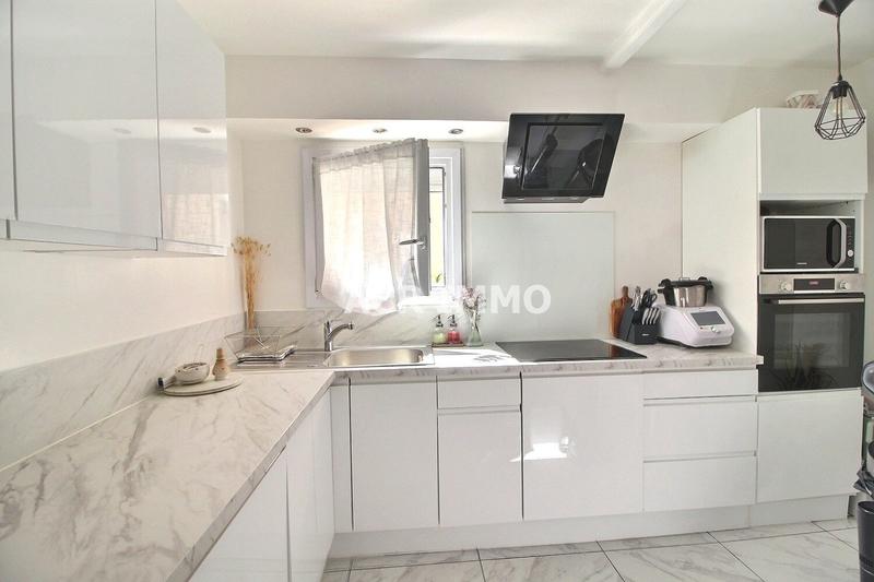 Appartement - 91 m² - 5 pièces