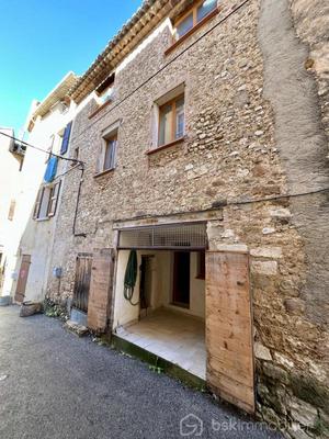 Maison de village - 87 m² - 6 pièces