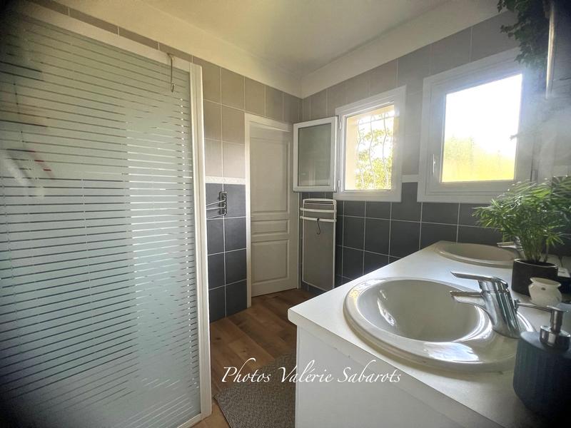 Maison traditionnelle - 100 m² - 5 pièces