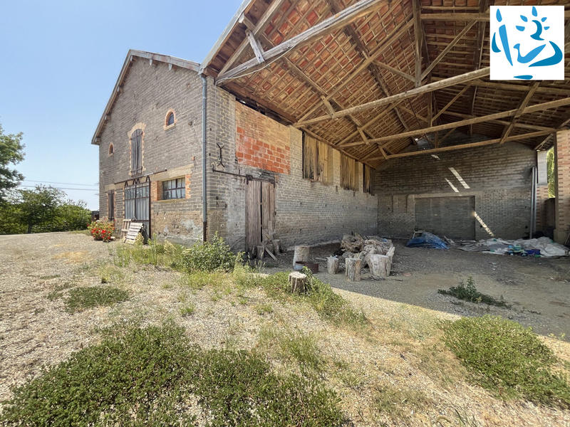 Maison - 205 m² - 9 pièces