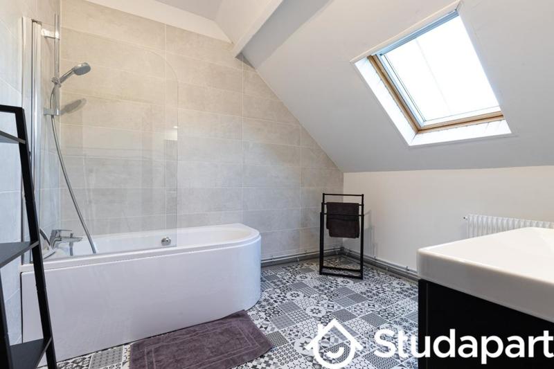 Chambre - 14 m² - 1 pièce