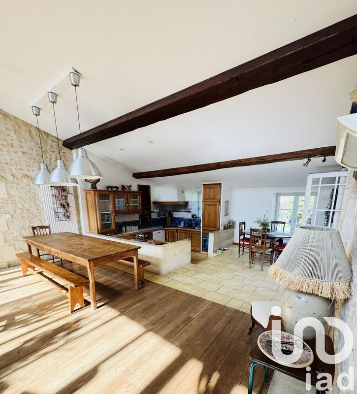 Maison - 318 m² - 7 pièces