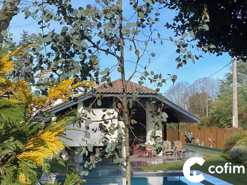 Maison - 135 m² - 6 pièces