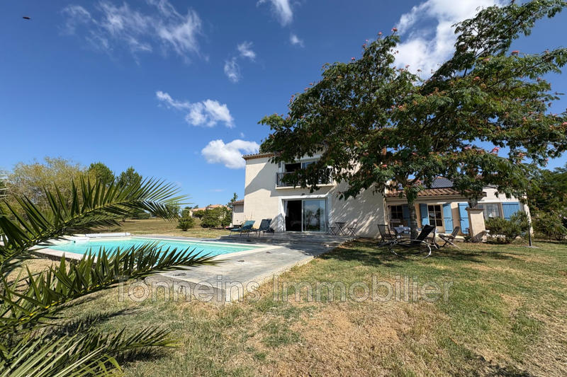 Maison - 196 m² - 5 pièces