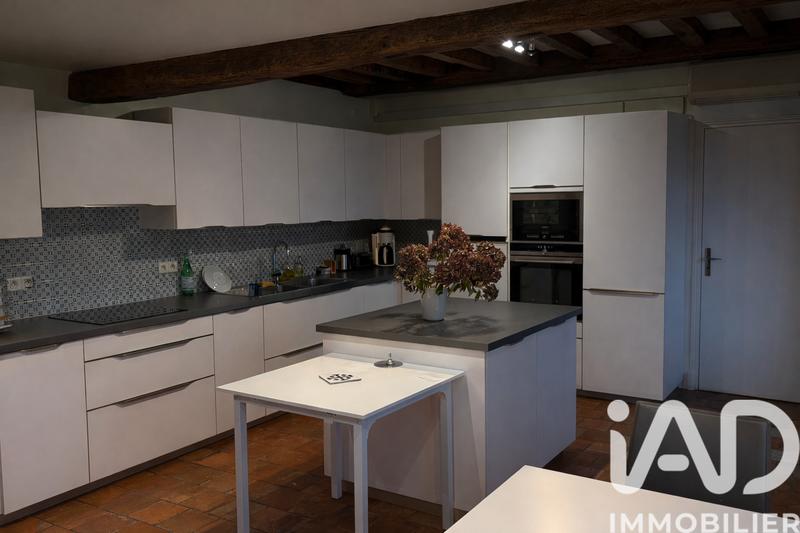 Maison - 236 m² - 7 pièces