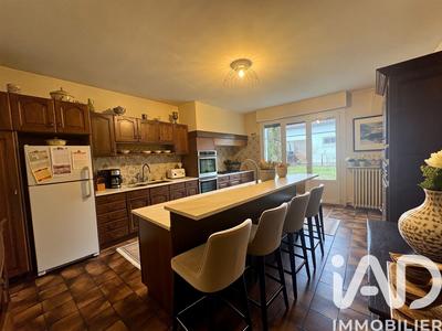 Maison - 225 m² - 6 pièces