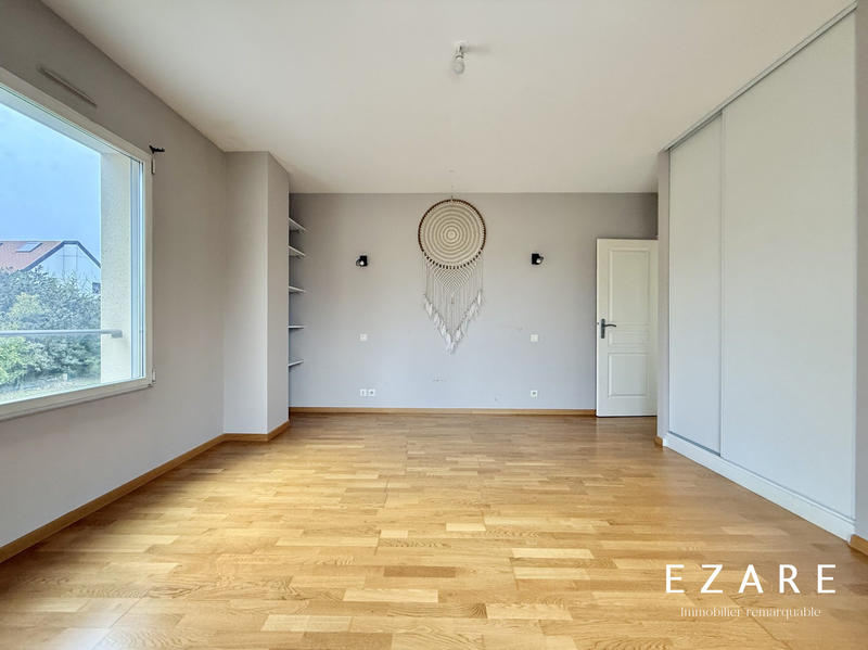 Maison - 165 m² - 7 pièces