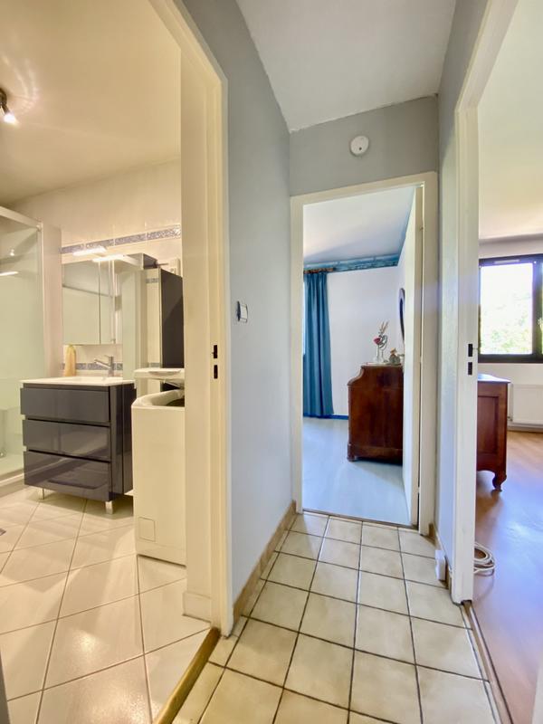 Appartement - 93 m² - 4 pièces