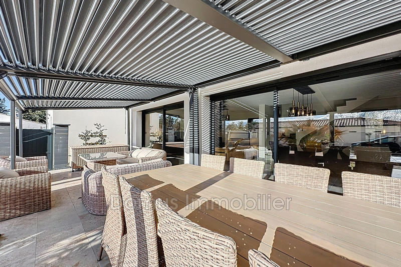 Maison - 152 m² - 6 pièces