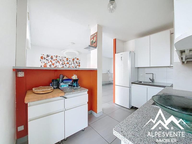 Appartement - 102 m² - 4 pièces