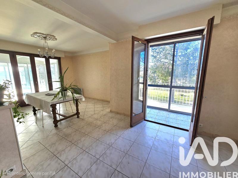 Maison - 136 m² - 6 pièces