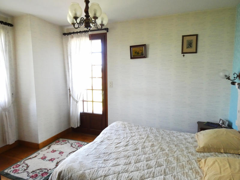 Maison - 135 m² - 6 pièces