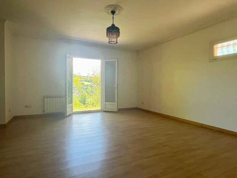 Appartement - 103 m² - 3 pièces