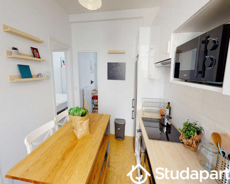 Chambre - 90 m² - 1 pièce