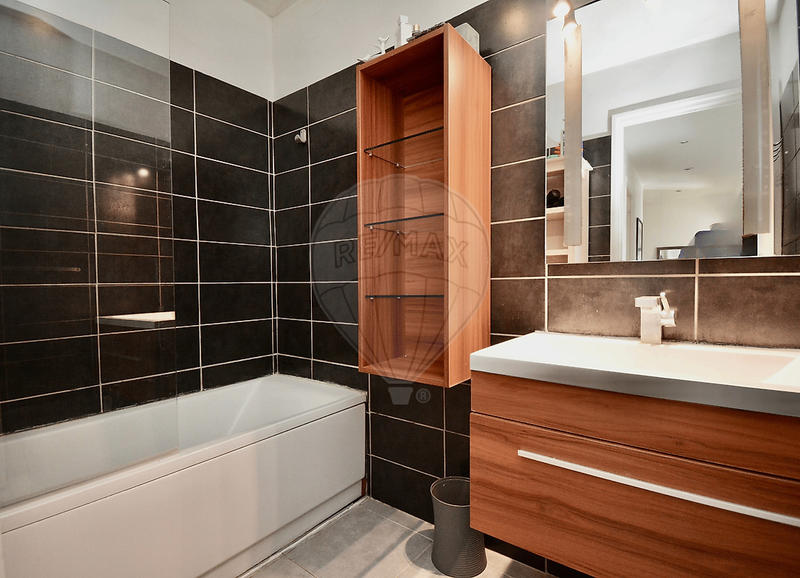 Appartement - 49 m² - 2 pièces